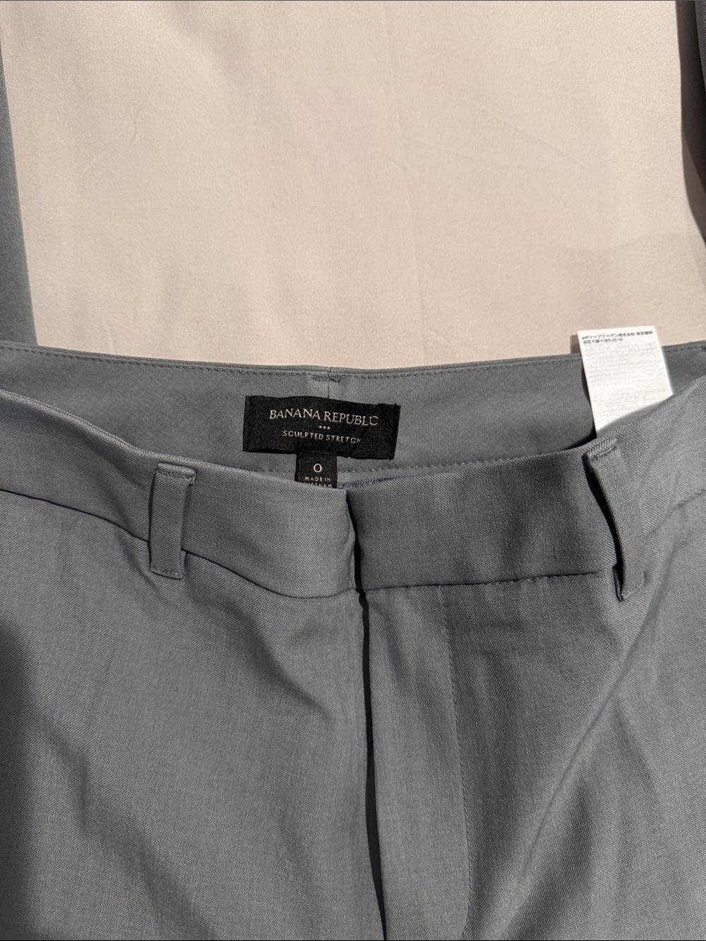 Banana Republic women’s Sculpted Stretch boot cut pants, Gray 0 long